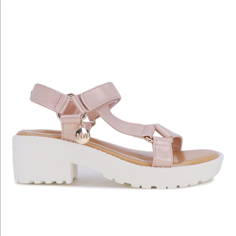 Nine West Star Heeled Chunky Sandals in Rose Gold